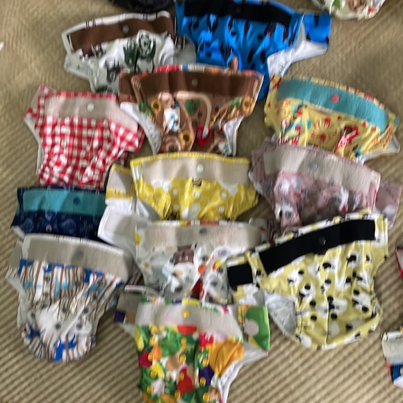 Glowbug adjustable resuable diapers with inserts - Picture 3 of 10